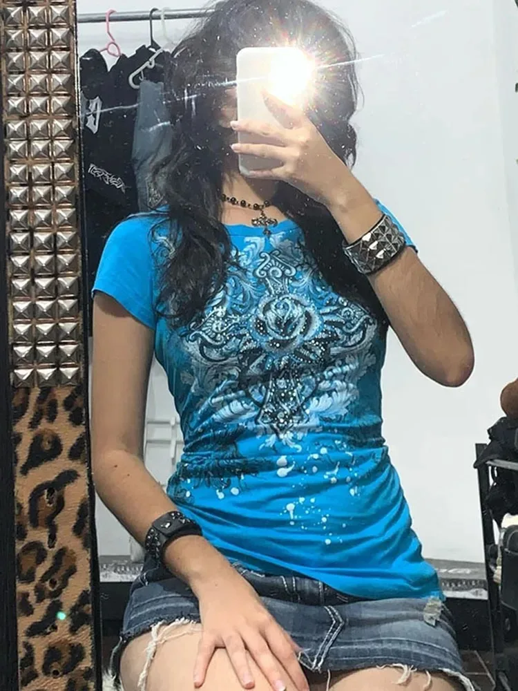Women's Y2K Grunge Rhinestone Heart Rose Tee - Image 3