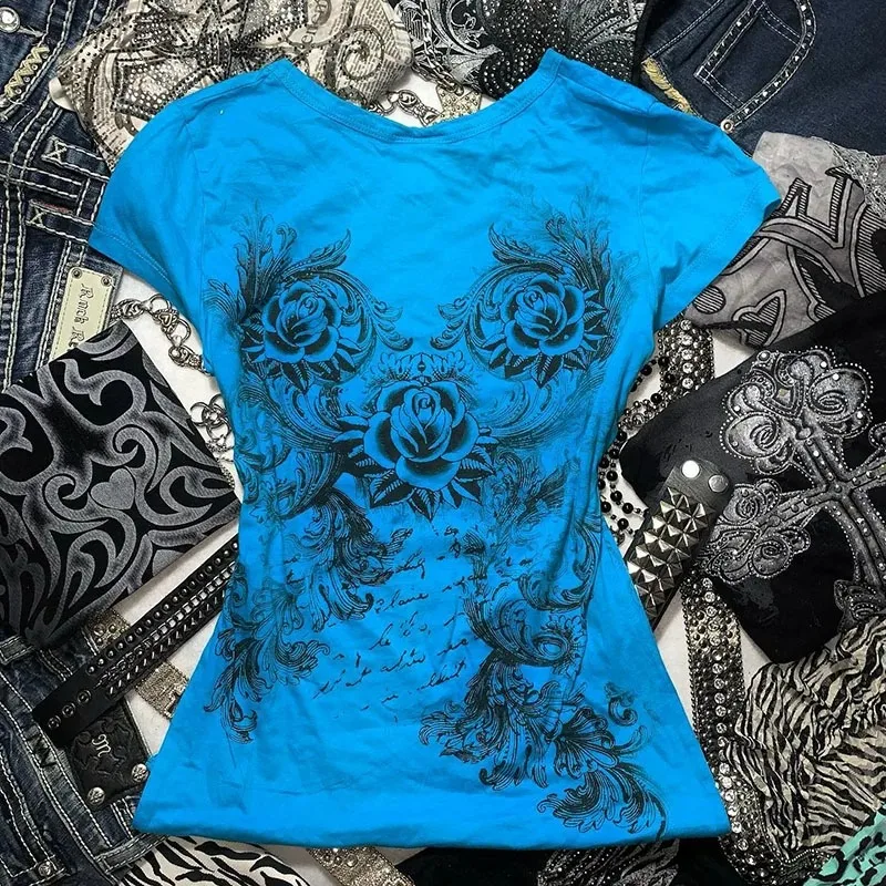 Women's Y2K Grunge Rhinestone Heart Rose Tee - Image 5