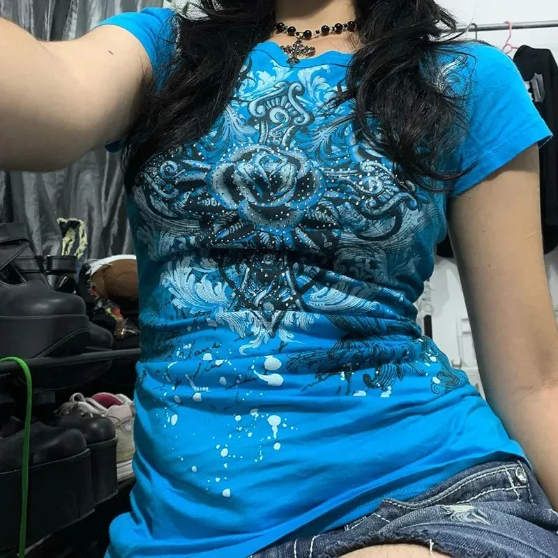 Women's Y2K Grunge Rhinestone Heart Rose Tee - Image 2